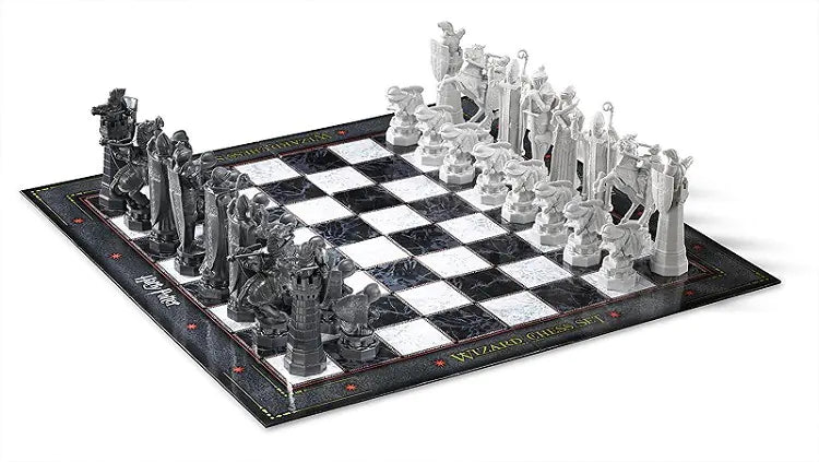 Harry Potter Wizard Chess Set - Hogwarts Final Challenge